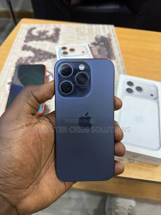 Apple iPhone 15 Pro 128 GB Blue - thumbnail 2