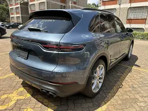 Porsche Cayenne Base AWD 2018 Blue