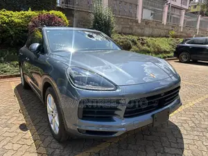 Porsche Cayenne Base AWD 2018 Blue