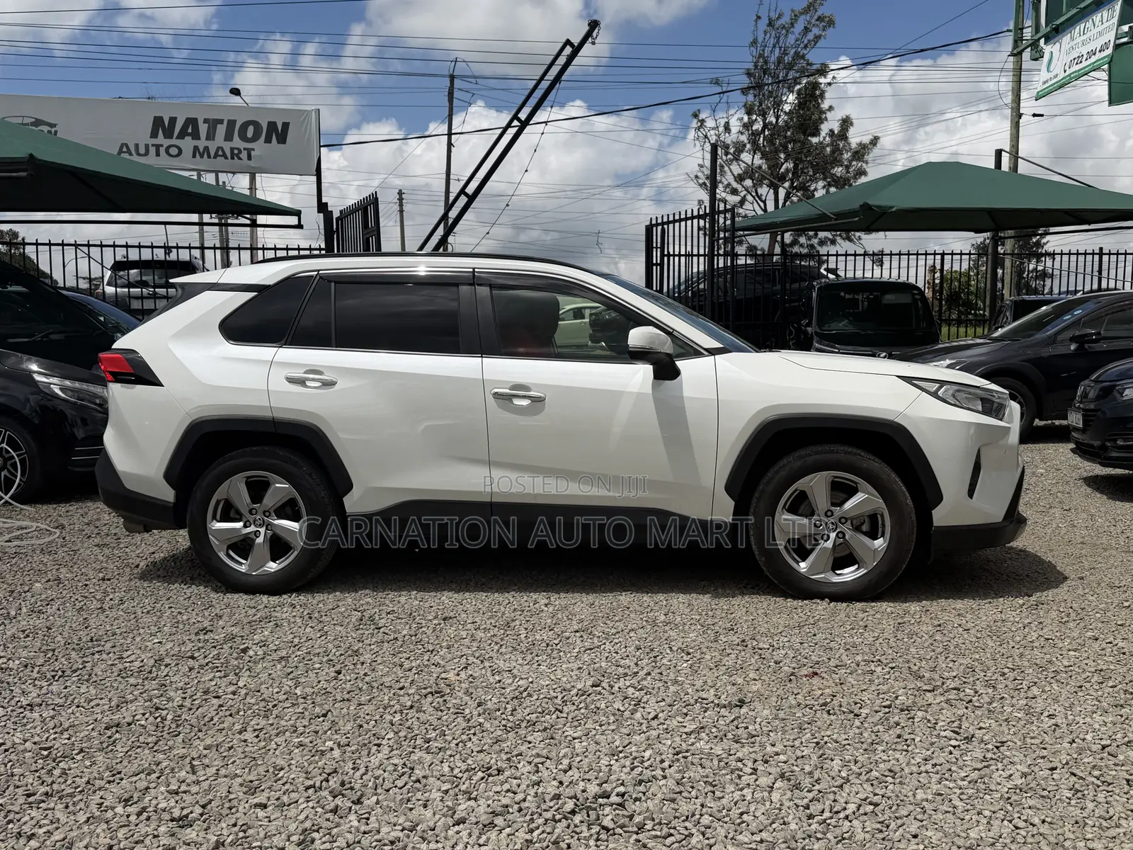 Toyota RAV4 Adventure 2019 White