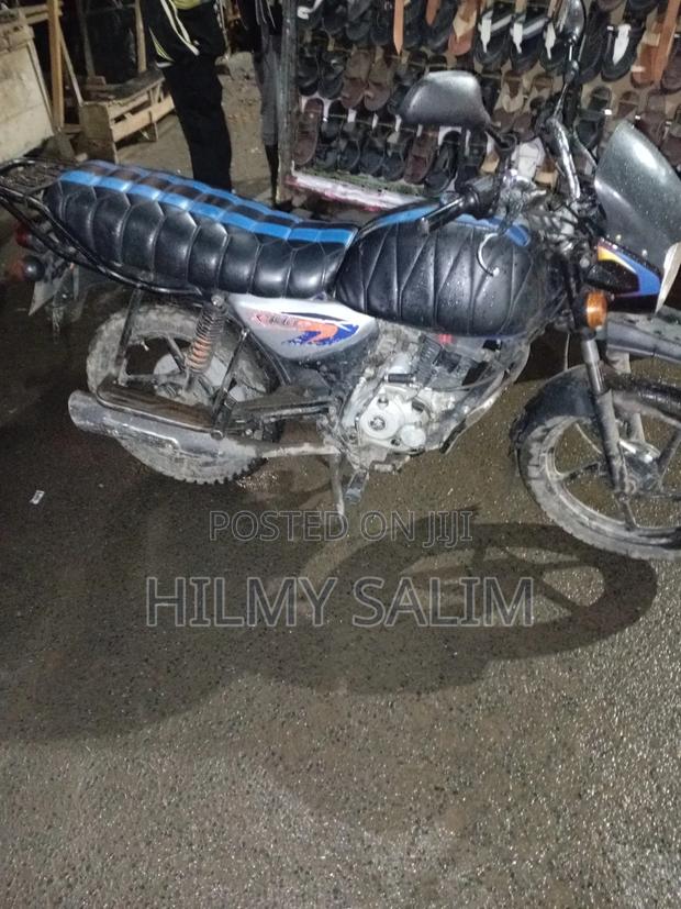 Bajaj Boxer 150 UG 2020 Blue