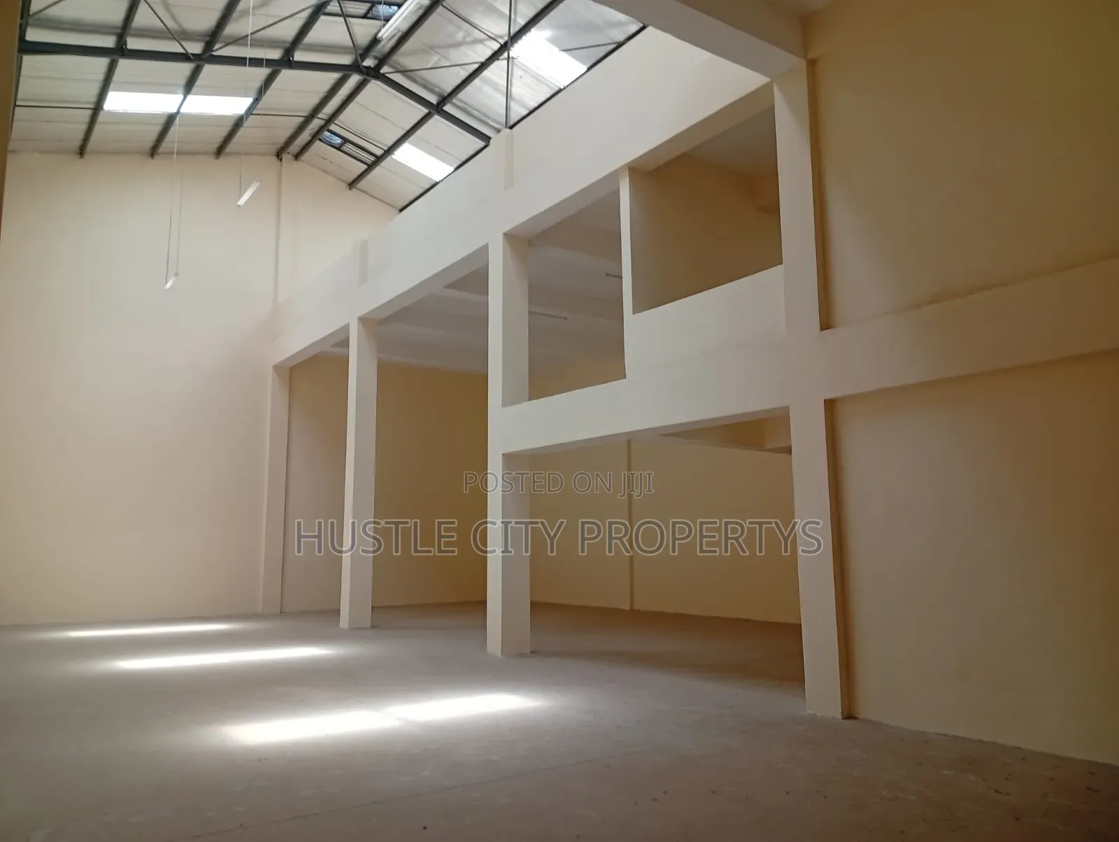 Godown to Let Along Baba Dogo Area 8000 Sq Ft 38 Per Sq Ft