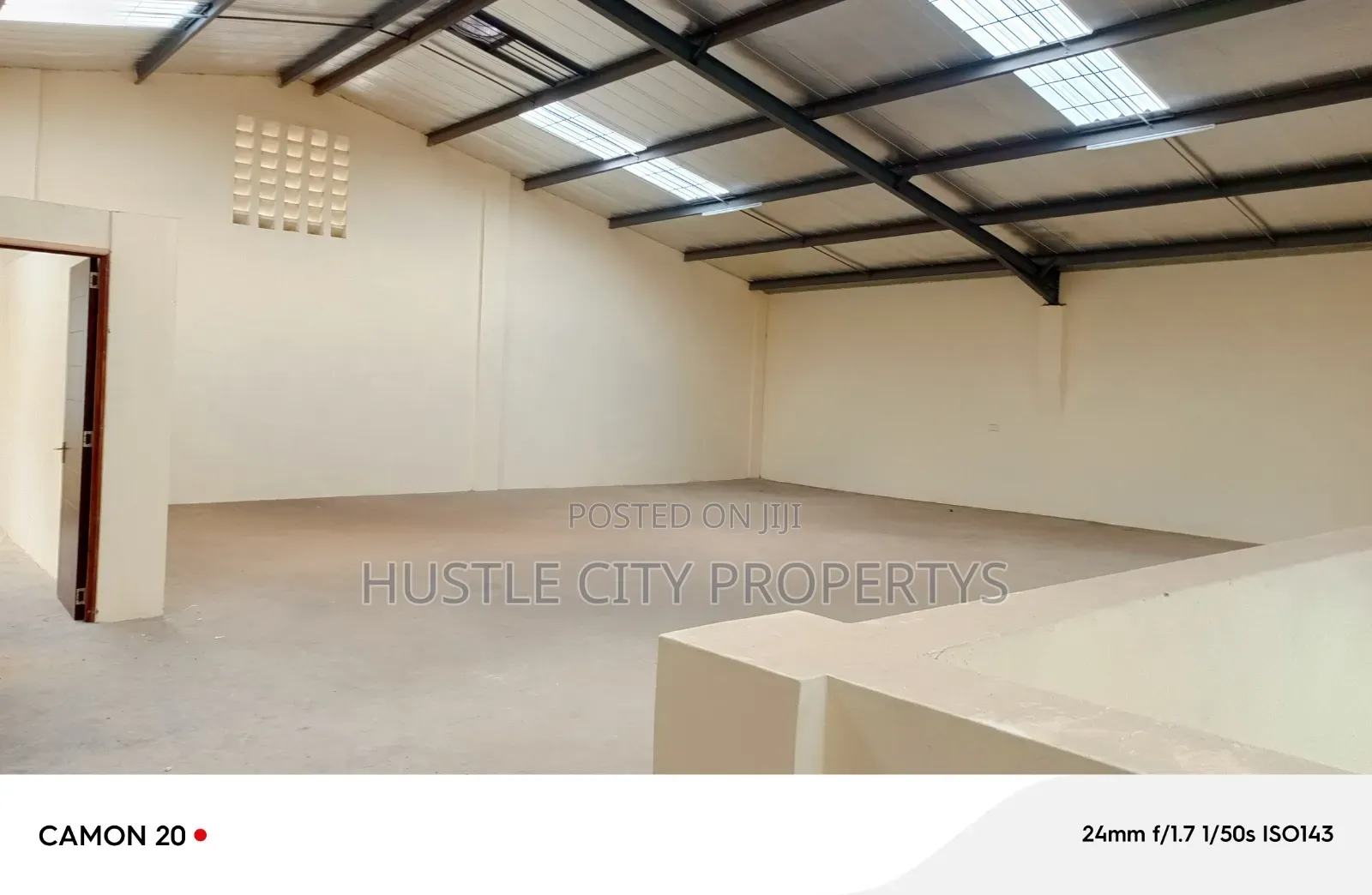 Godown to Let Along Baba Dogo Area 8000 Sq Ft 38 Per Sq Ft