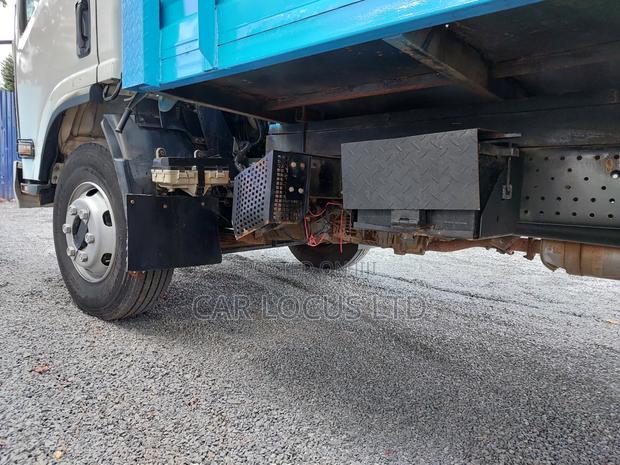 Isuzu NQR Truck Open Body - thumbnail 11