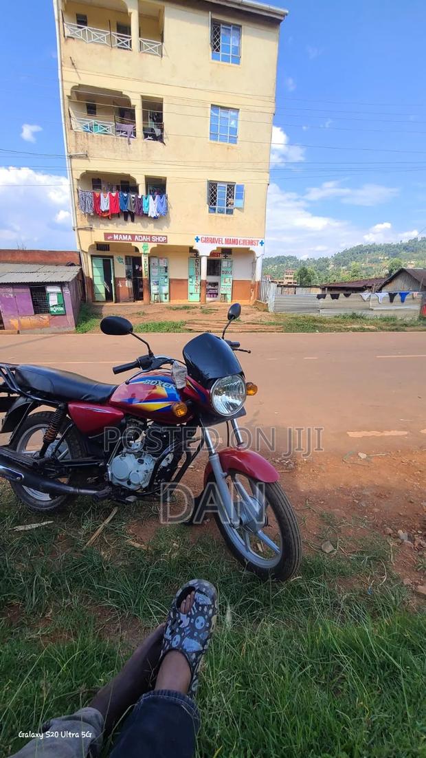 Bajaj Boxer 125 2021 Red - thumbnail 2