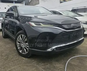 Toyota Harrier 2.0 2020 Black
