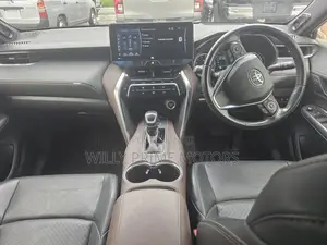 Toyota Harrier 2.0 2020 Black