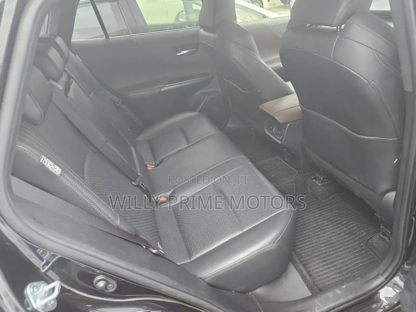 Toyota Harrier 2.0 2020 Black