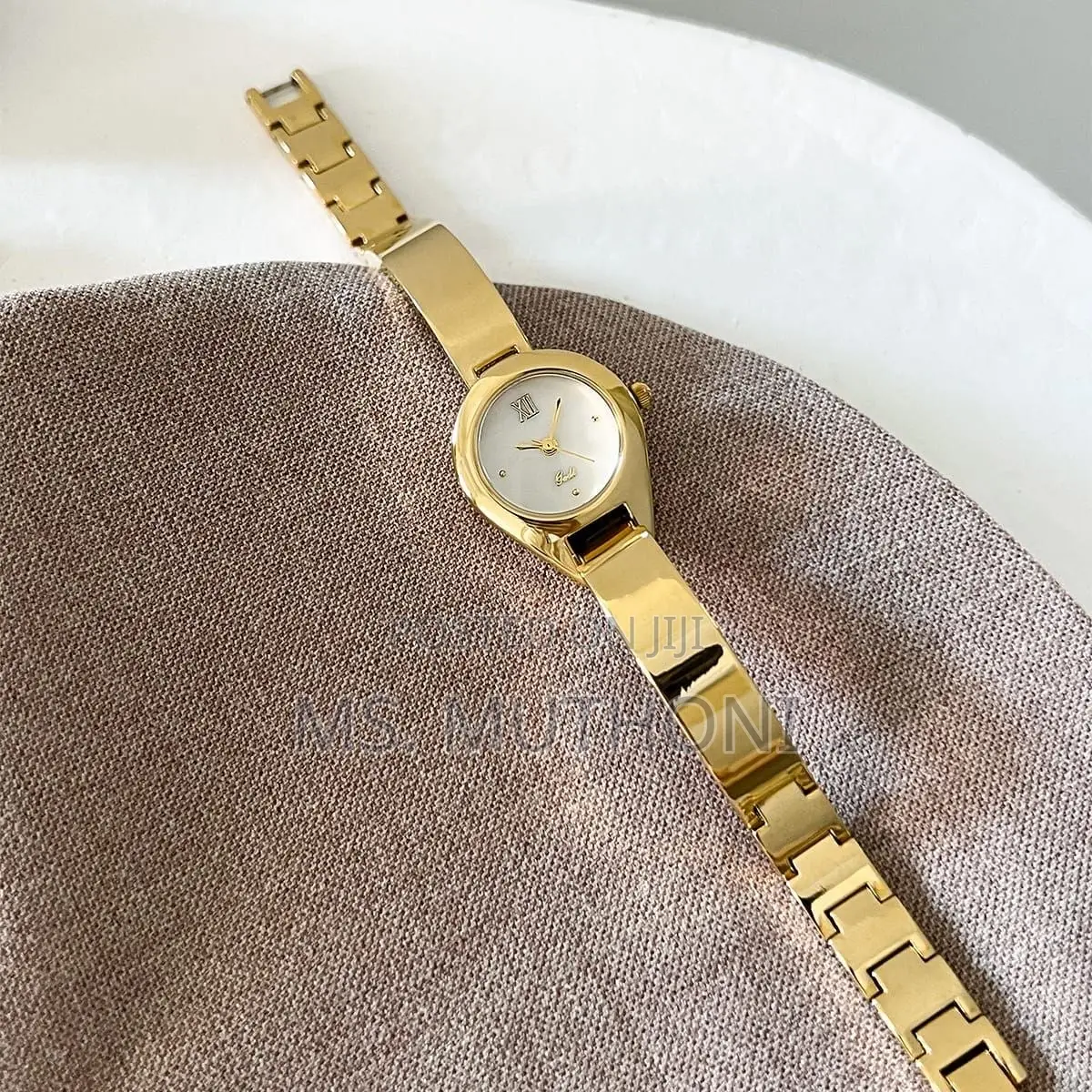 New Vintage Ladies Wrist Watch
