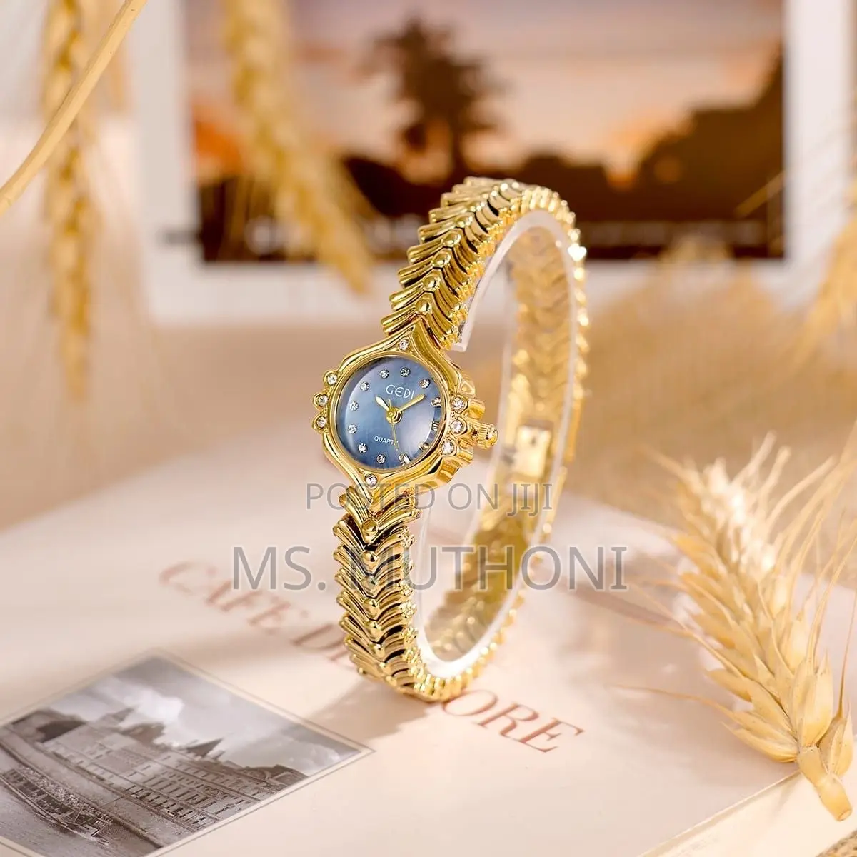 Mother of Pearl Dial Ladies Wrist Watch