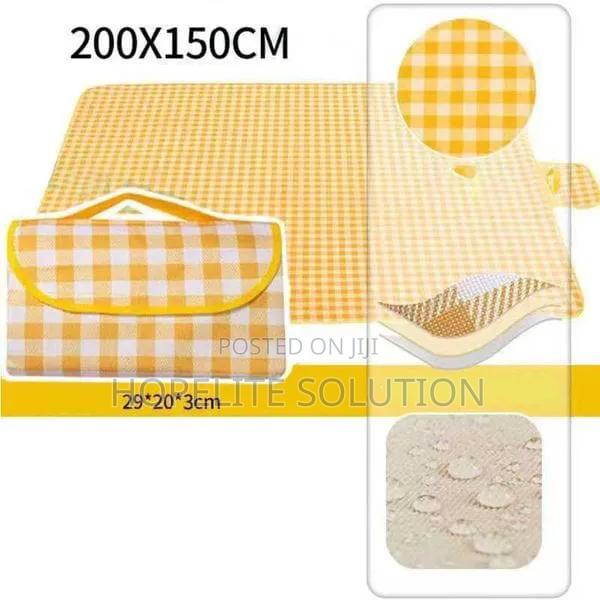150x200cm Waterproof Outdoor Picnic Mat - thumbnail 2