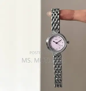 New Vintage Luxe Ladies Wrist Watch