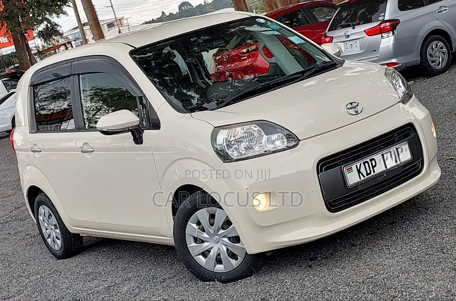 Toyota Porte 2017 Beige