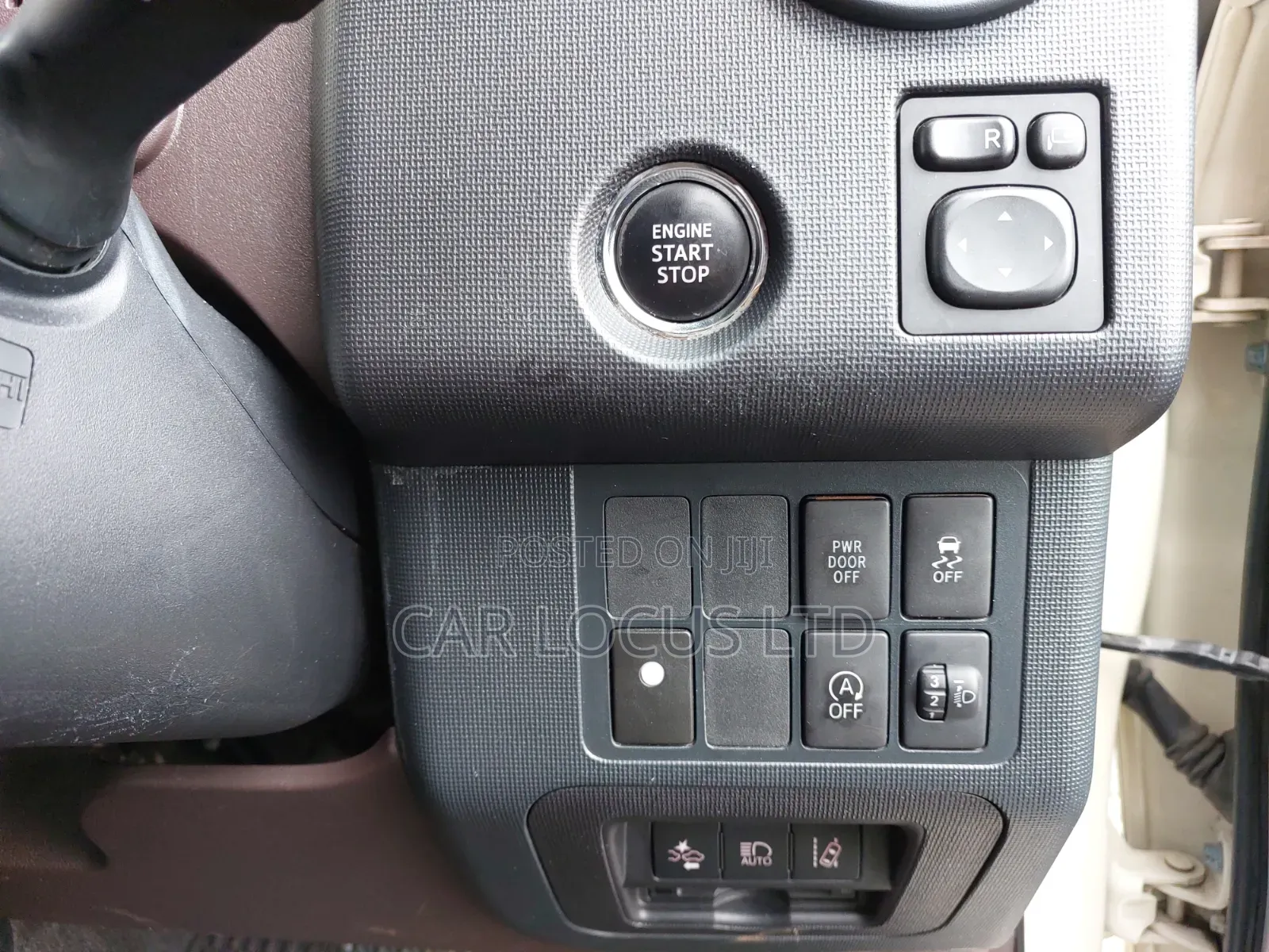 Toyota Porte 2017 Beige