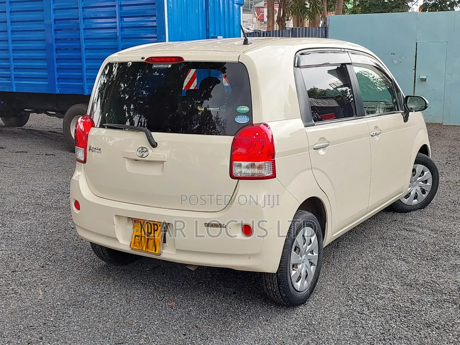 Toyota Porte 2017 Beige