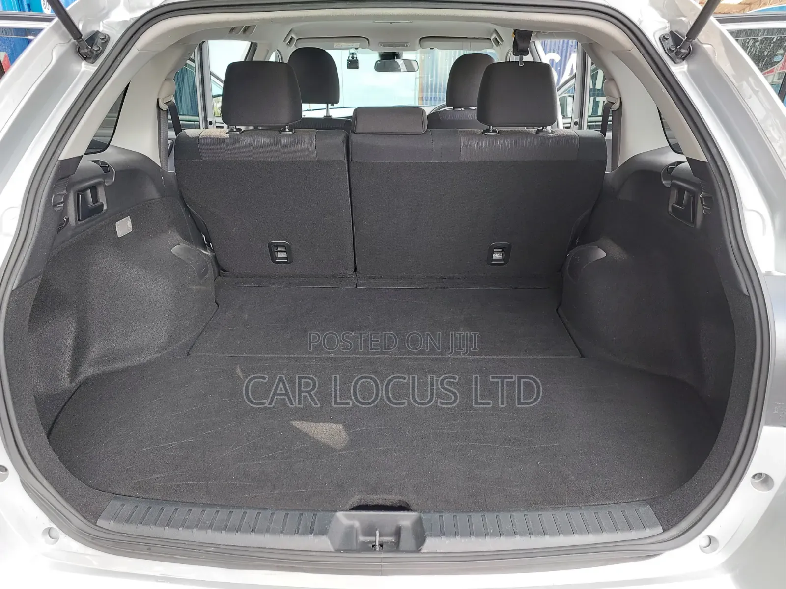Toyota Corolla Fielder 2019 Silver