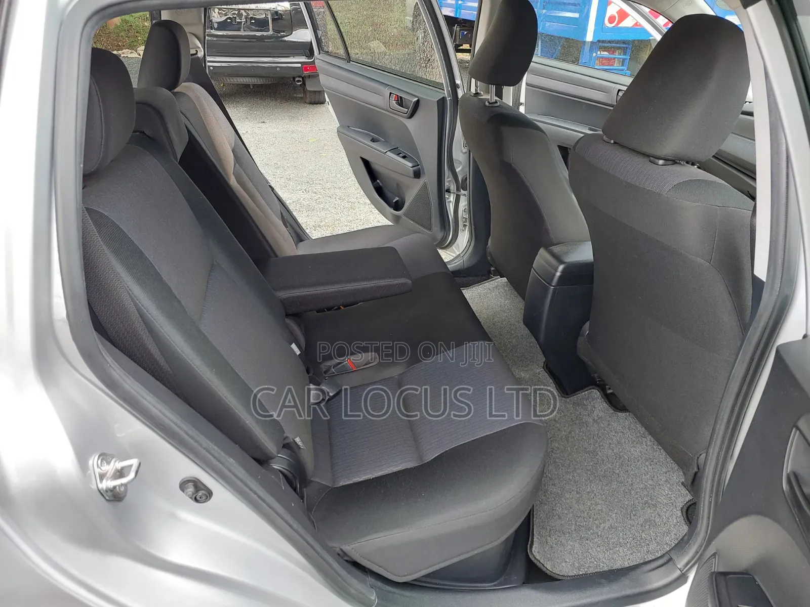Toyota Corolla Fielder 2019 Silver