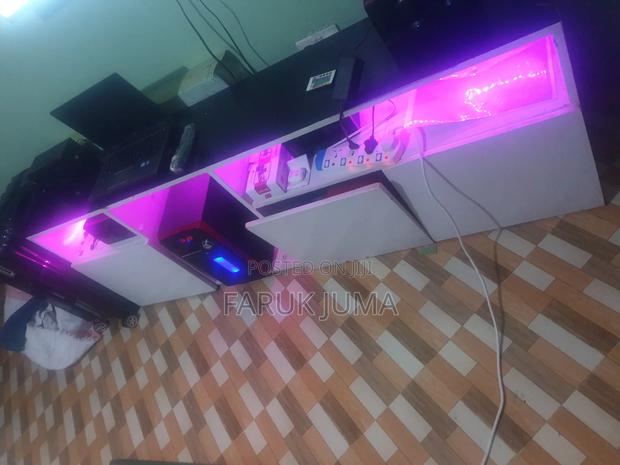 Tv Stand Used Quick Sale - thumbnail 2
