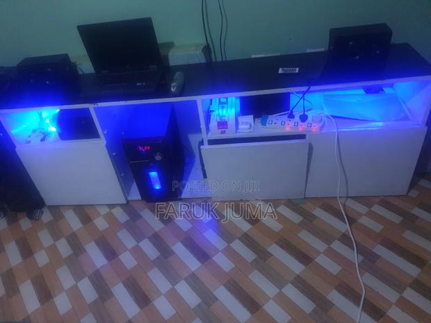 Tv Stand Used Quick Sale - thumbnail 3