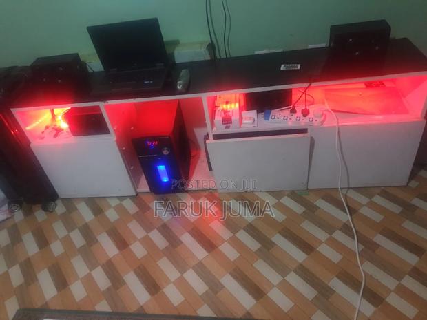 Tv Stand Used Quick Sale - thumbnail 4