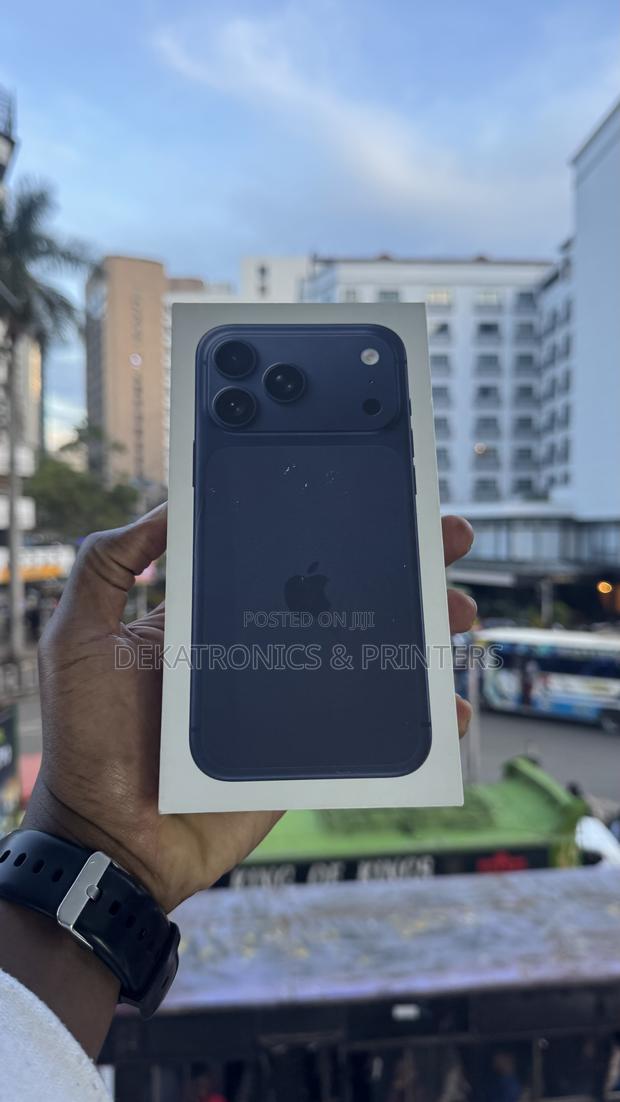 New Apple iPhone 17 Pro 512 GB Blue - thumbnail 2