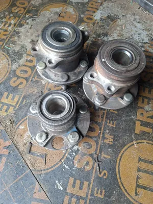 Rear Hub Subaru Legacy Old Model