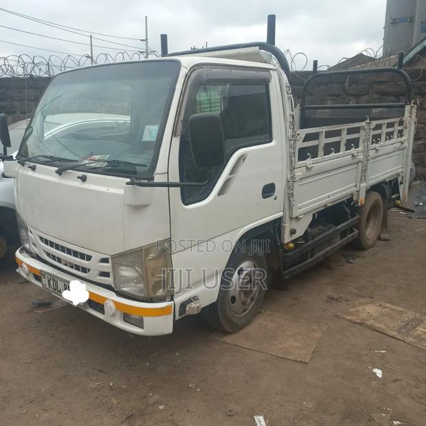 Isuzu Elf 2014 White - thumbnail 2