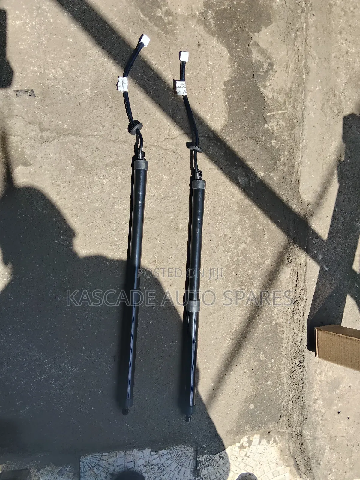 Toyota Harrier New Model 2014-2018 Electric Boot Shocks