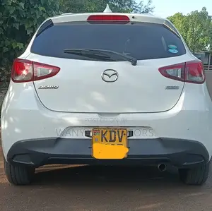 Mazda Demio 2018 White