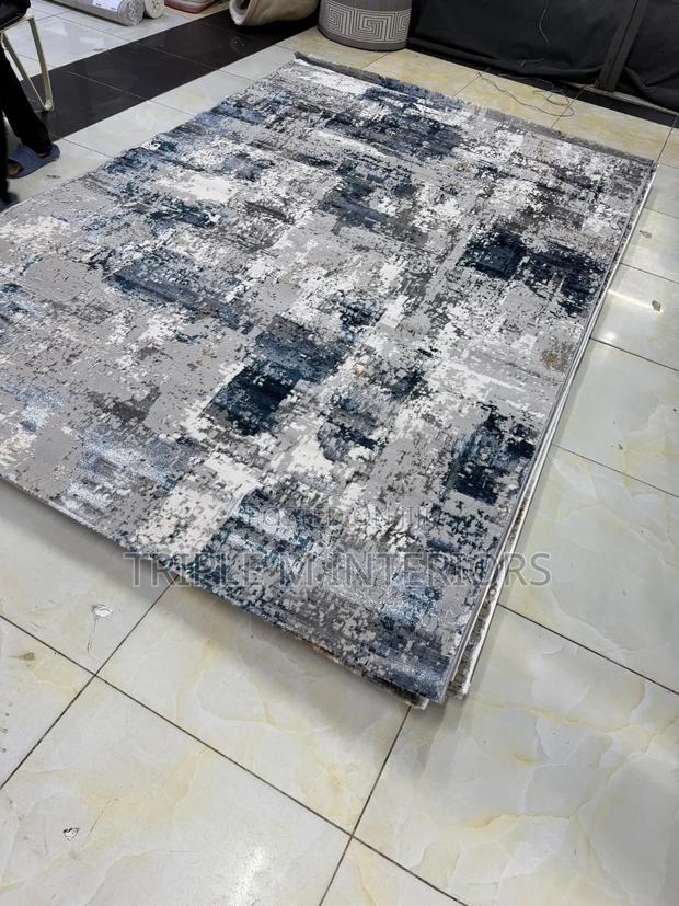 5 by 8 Sarif Carpet