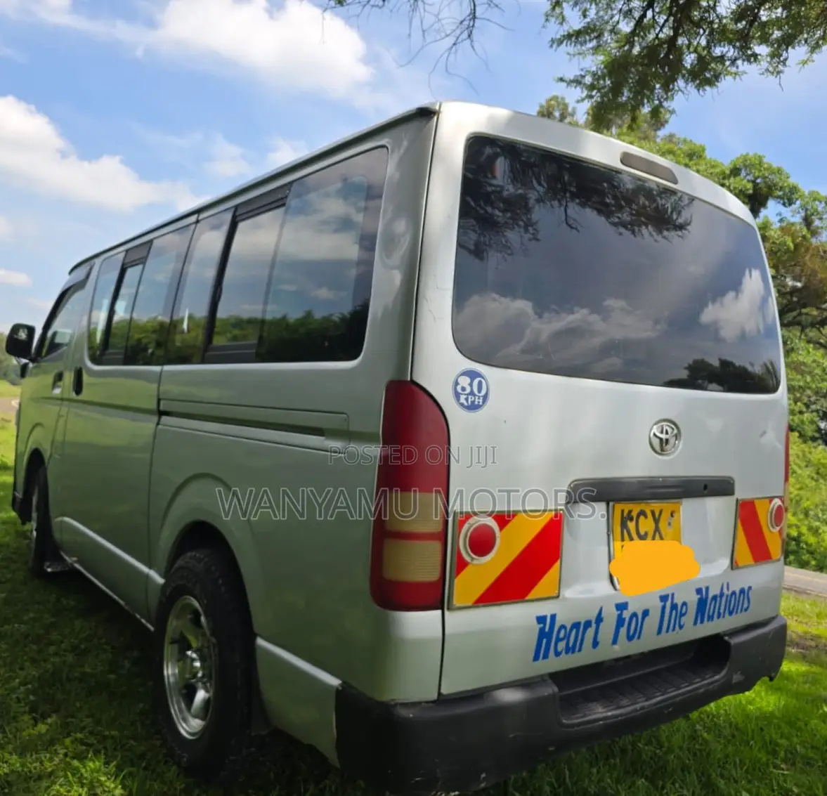 Toyota HiAce 2013 Silver