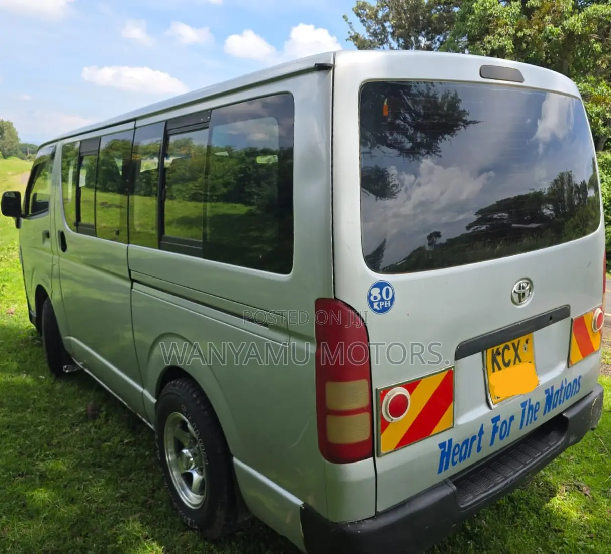 Toyota HiAce 2013 Silver