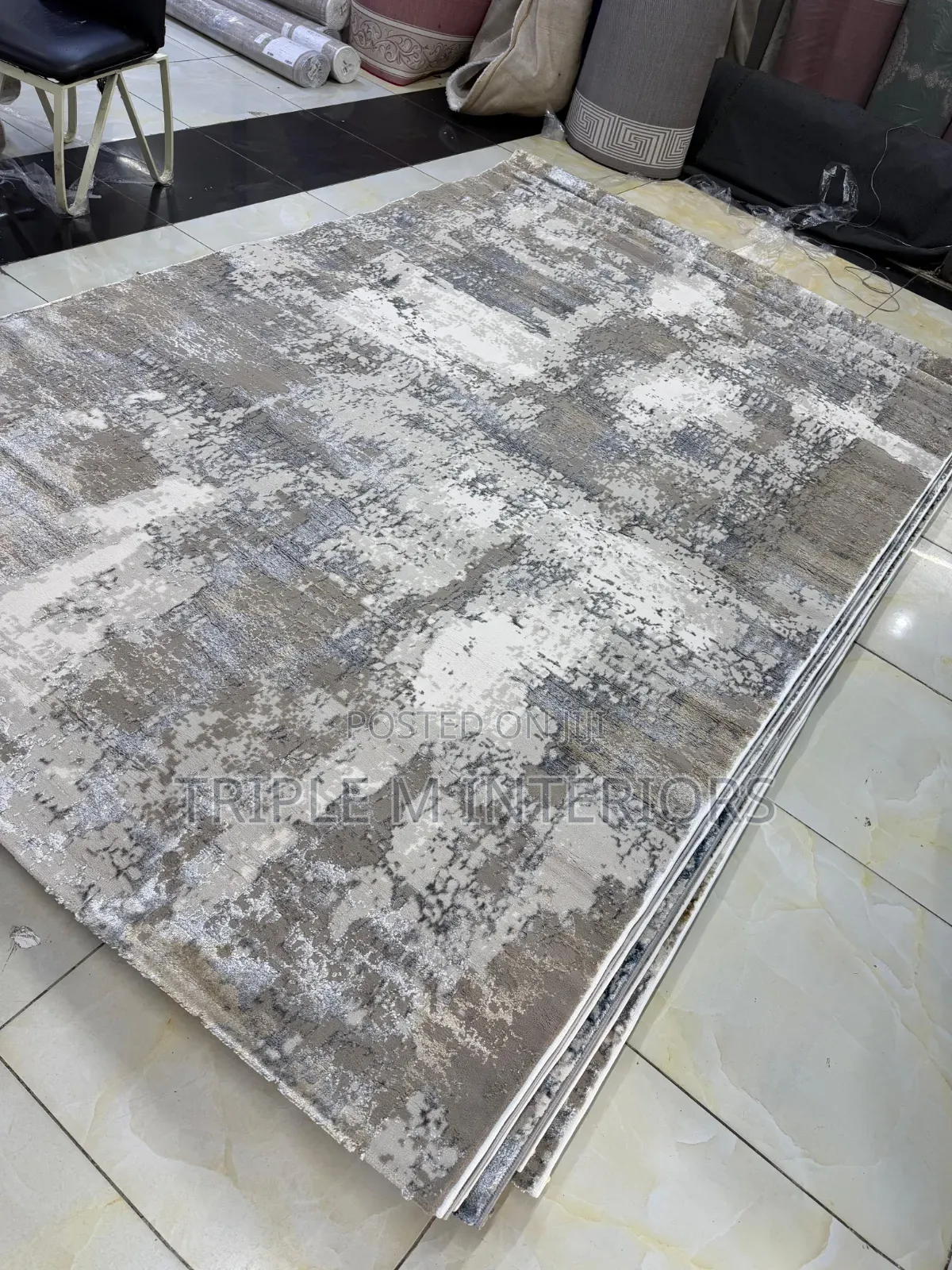 7 by 11 Homes Comfy Sarif Carpet