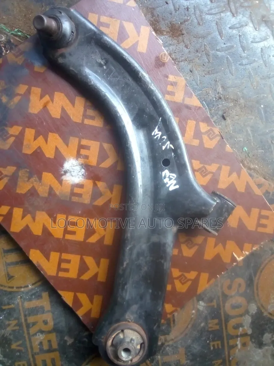 Arm Nissan Tiida