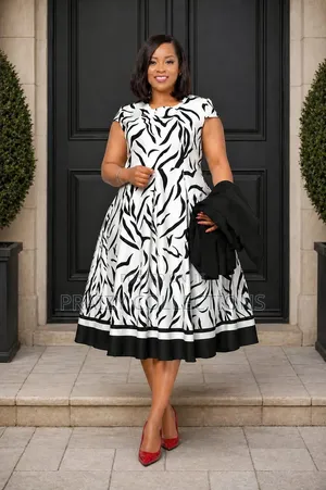 Classy Detailed Dress With a Blazer