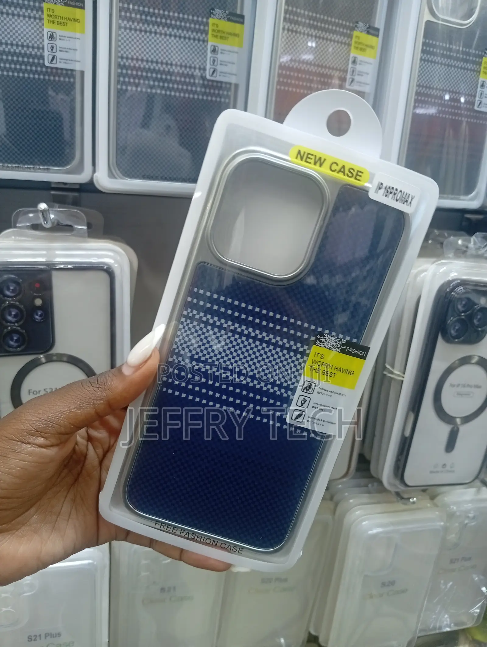 Backroar Carbon Fiber Texture Back Case Slim Hard 16 Pro Max