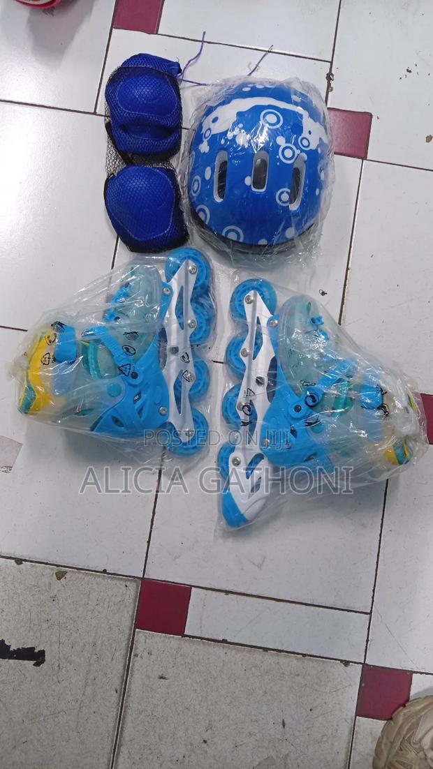4wheels Skate Shoes