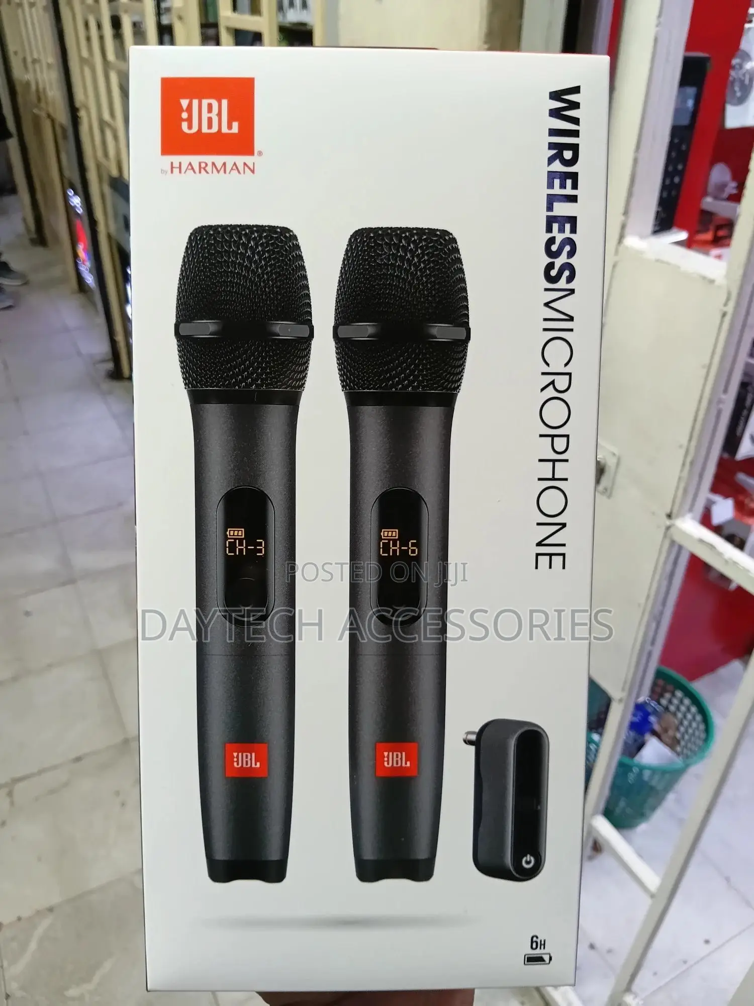 JBL Wireless Two Microphone System With Dual-Channel Receiver