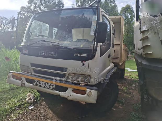 Isuzu FSR Tipper 2015 White