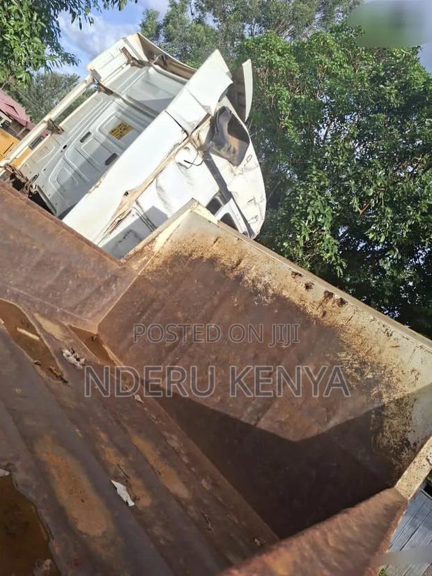Isuzu FSR Tipper 2015 White - thumbnail 7