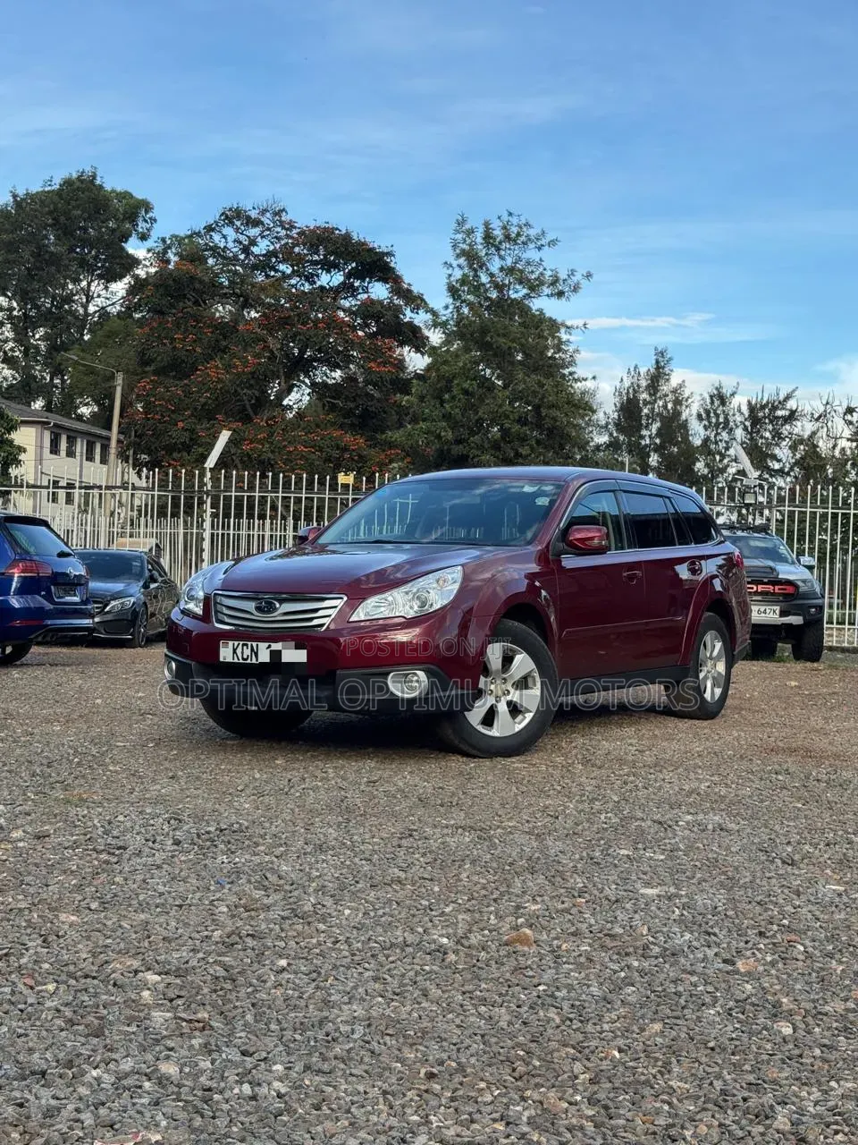 Subaru Outback 2.5i 2010 Maroon