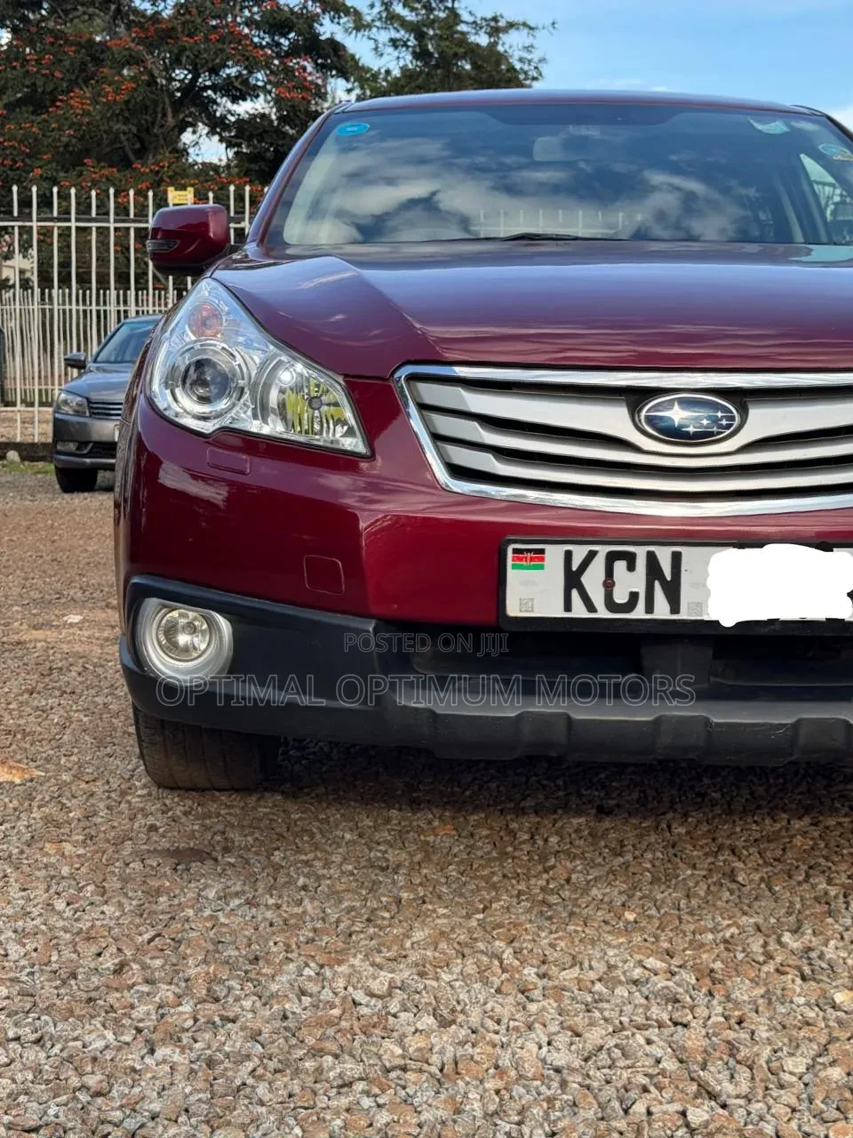 Subaru Outback 2.5i 2010 Maroon