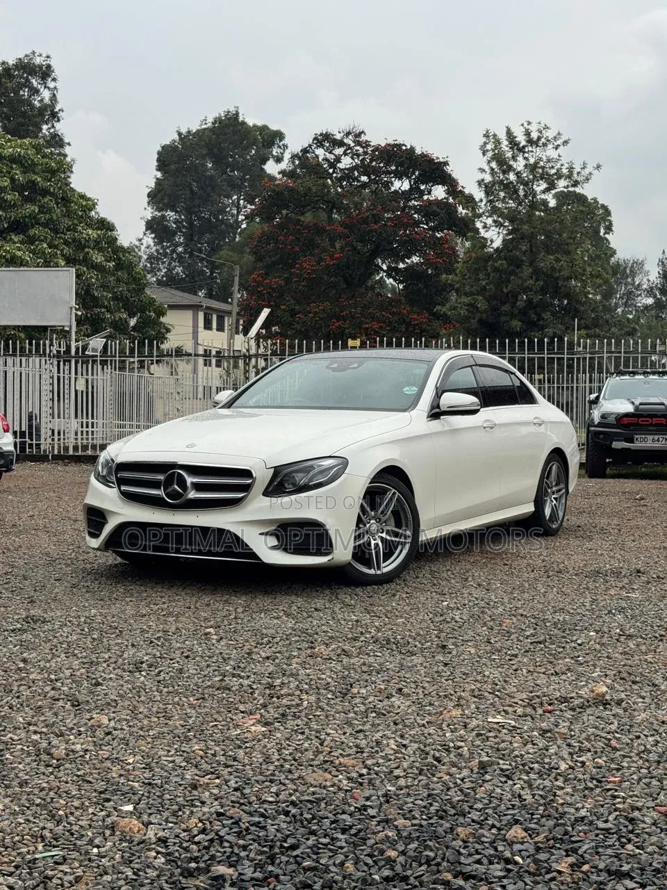 Mercedes-Benz E200 2017 White