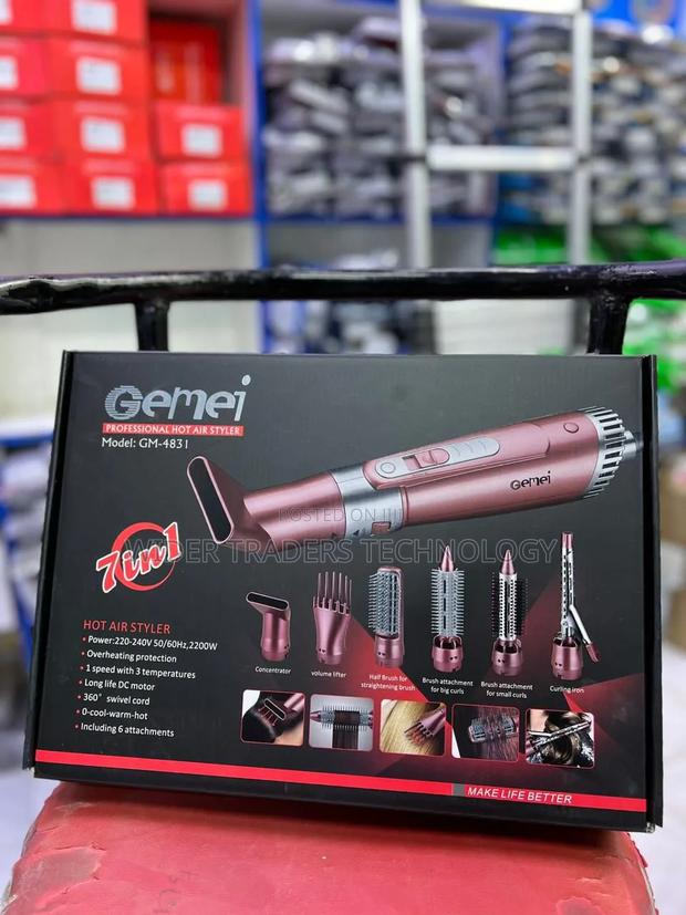 Gemei Gm-4831 7-in-1 Professional Hot Air Styler With a Pink