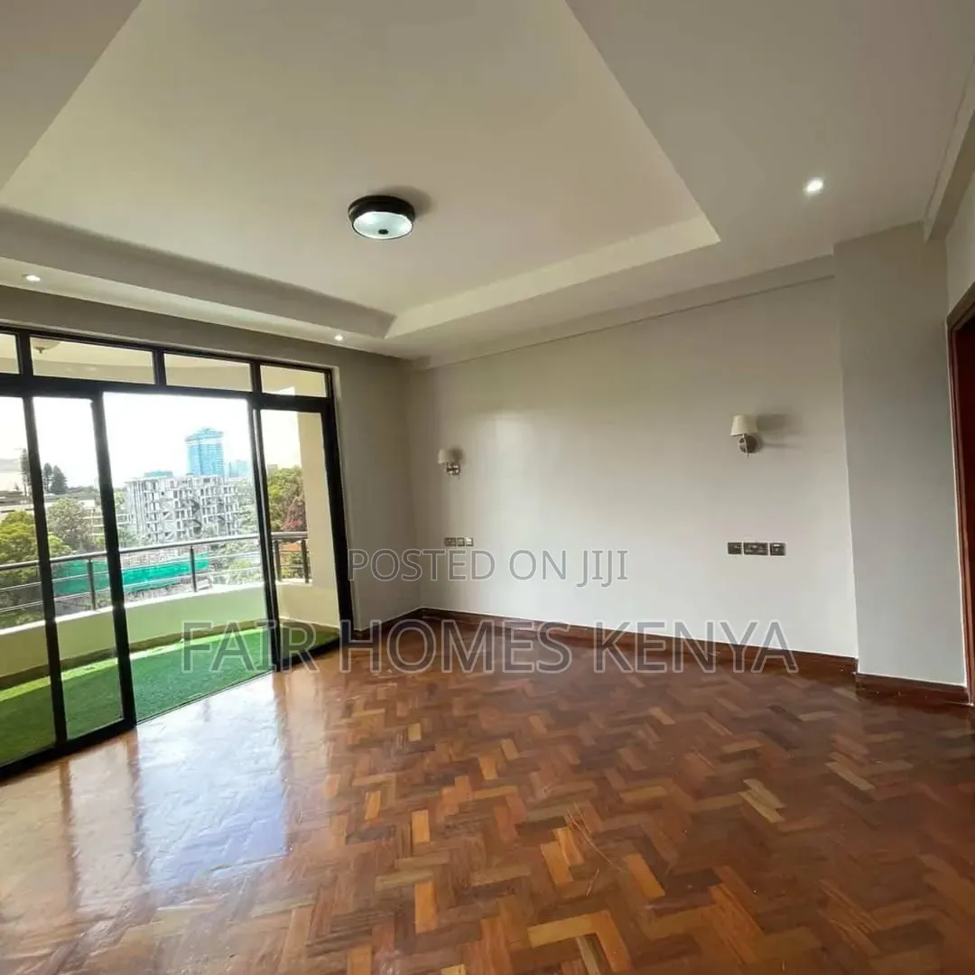 4bdrm Duplex in Riverside Drive for rent