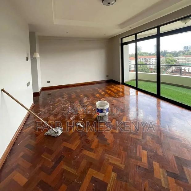 4bdrm Duplex in Riverside Drive for rent - thumbnail 13