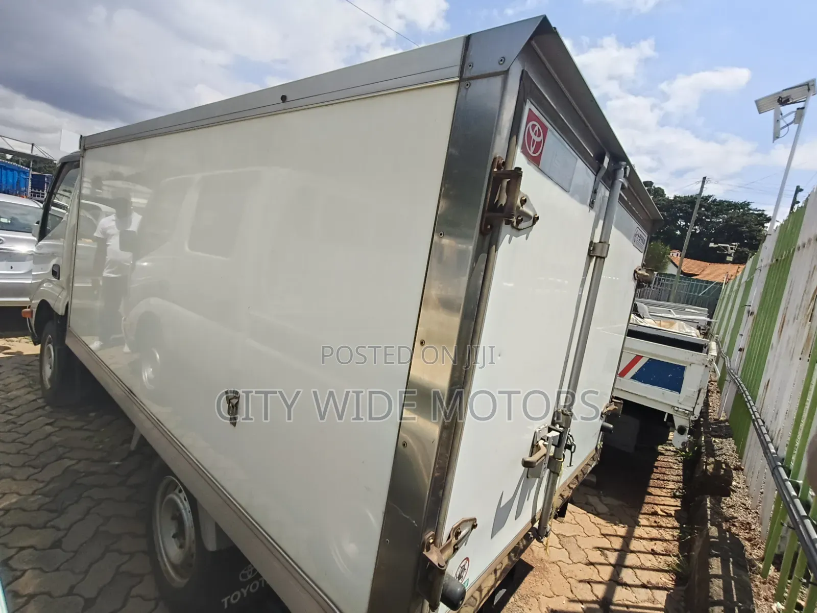 Dyna Fridge Body