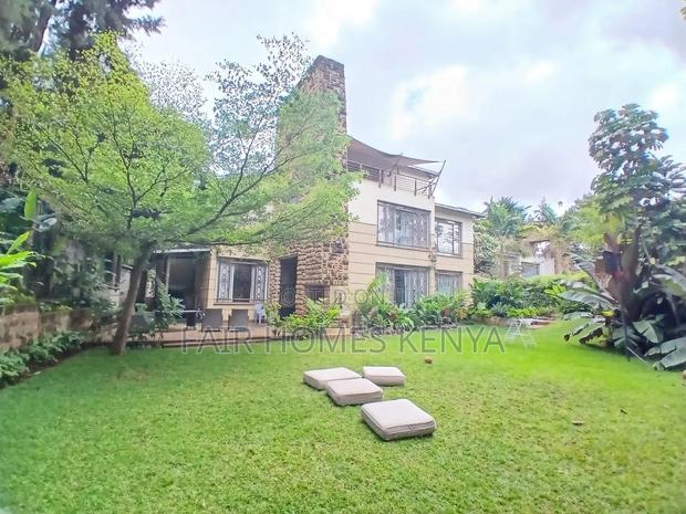 4bdrm Townhouse/Terrace in Lavington Mall, Muthangari for sale