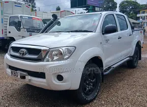Toyota Hilux 2008 White