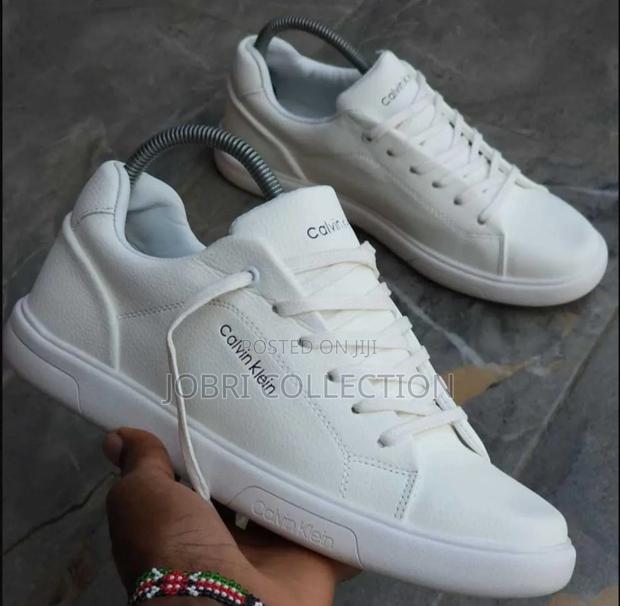Calvin Klein Leather Sneakers - thumbnail 2